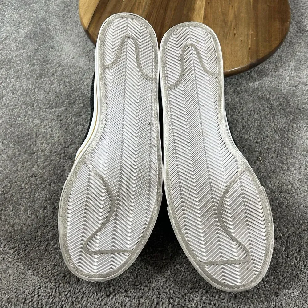 Nike product pair